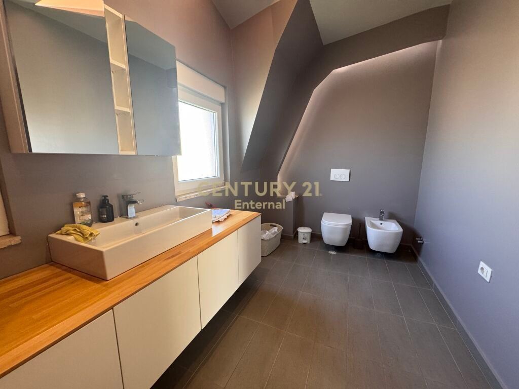 Luxury villa for rent near Teg