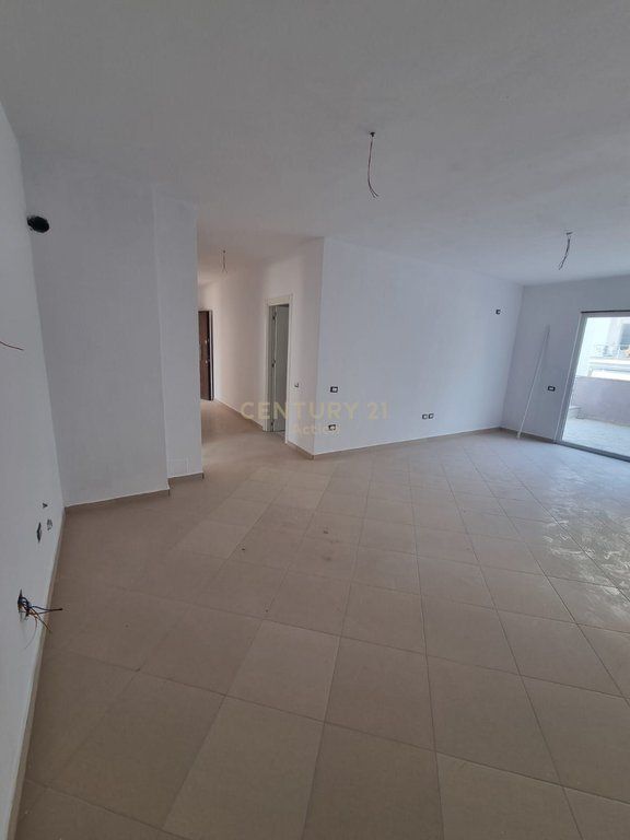 🏡 SELLING APARTMENT 2+1 in Dajt – Linzë