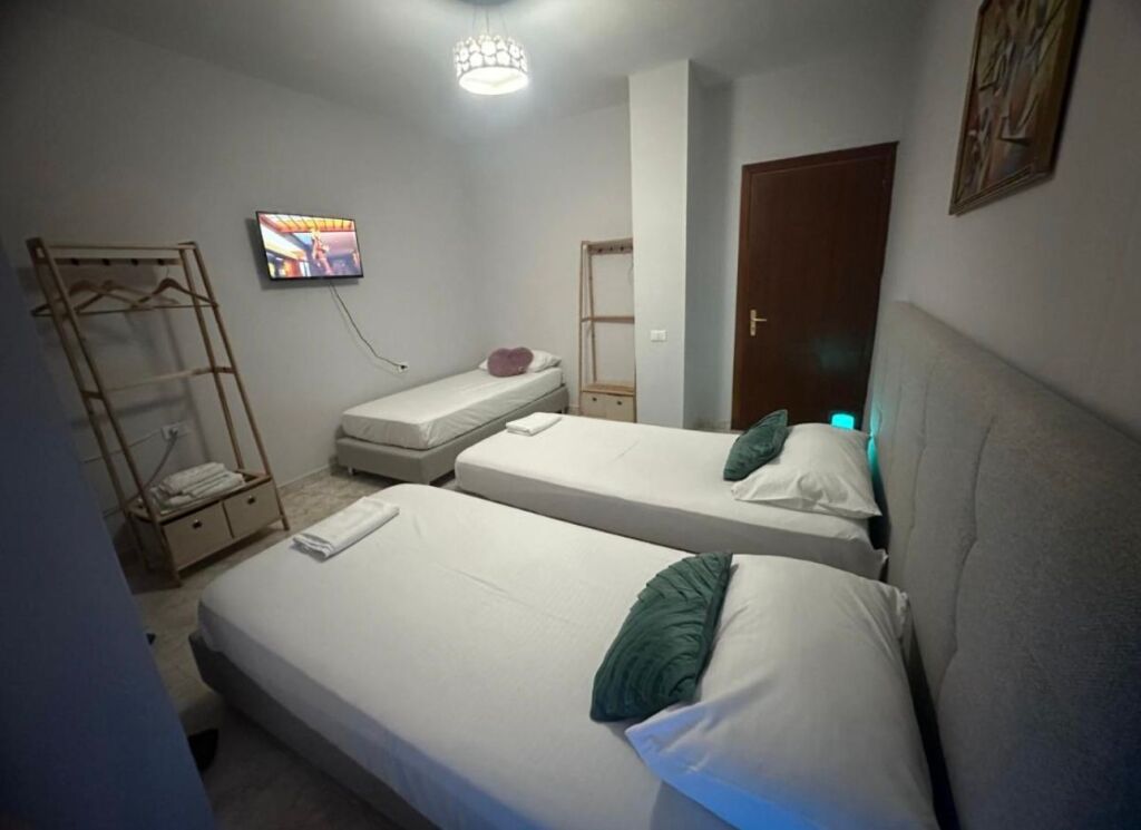 Jepet me qera apartament 2+1+2 ne Bllok