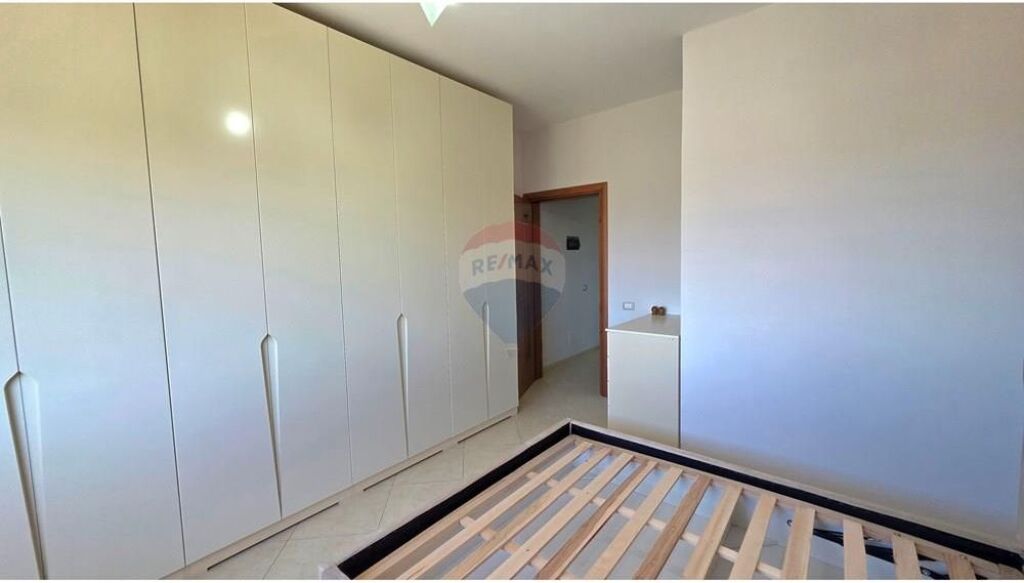 Apartment 1+1 - For Sale - Main Boulevard, Vlorë