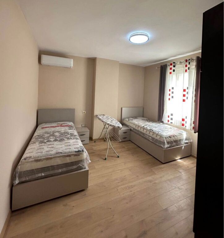 🏡 Jepet me Qira Apartament 2+1+2 – Astir, pranë Hotel Granda