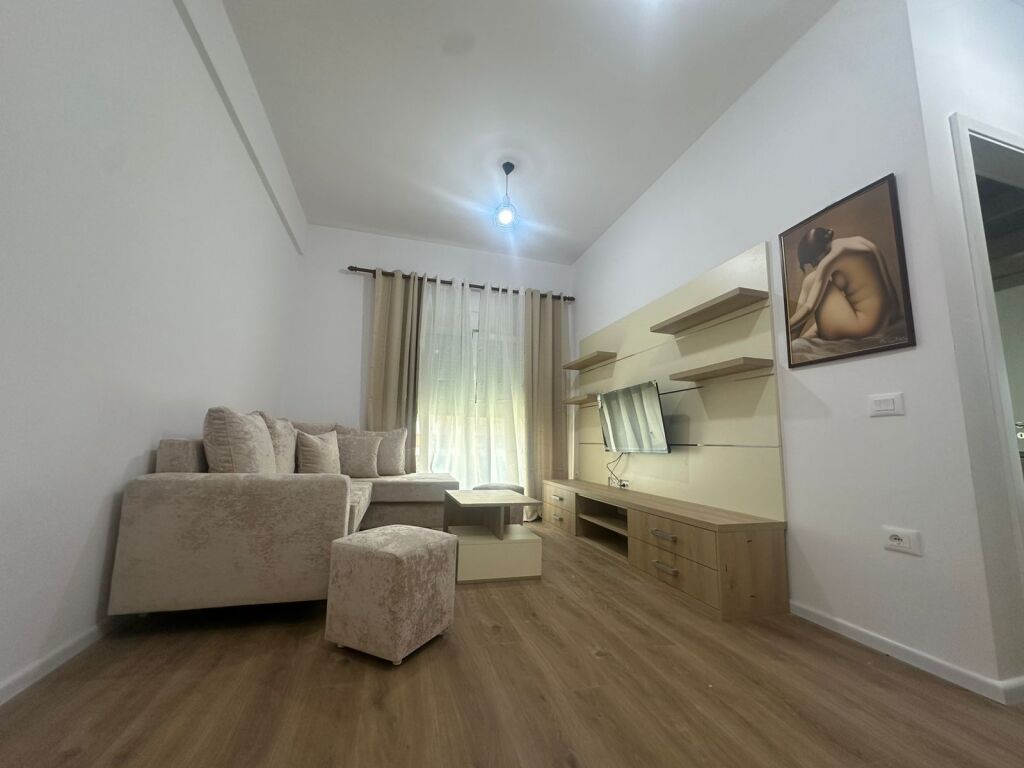 Appartamento 1+1 in Affitto a Ali Demi, Tirana - 500€ | 50 m²