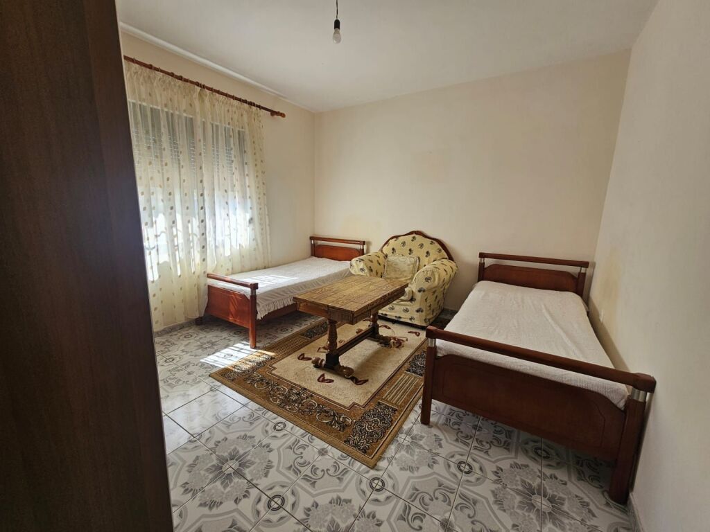 HOUSE FOR RENT AT CEZMA E FERRES