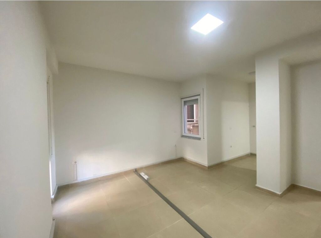 Ambjent zyre 2+1,rruge e kosovareve,1 miljon leke