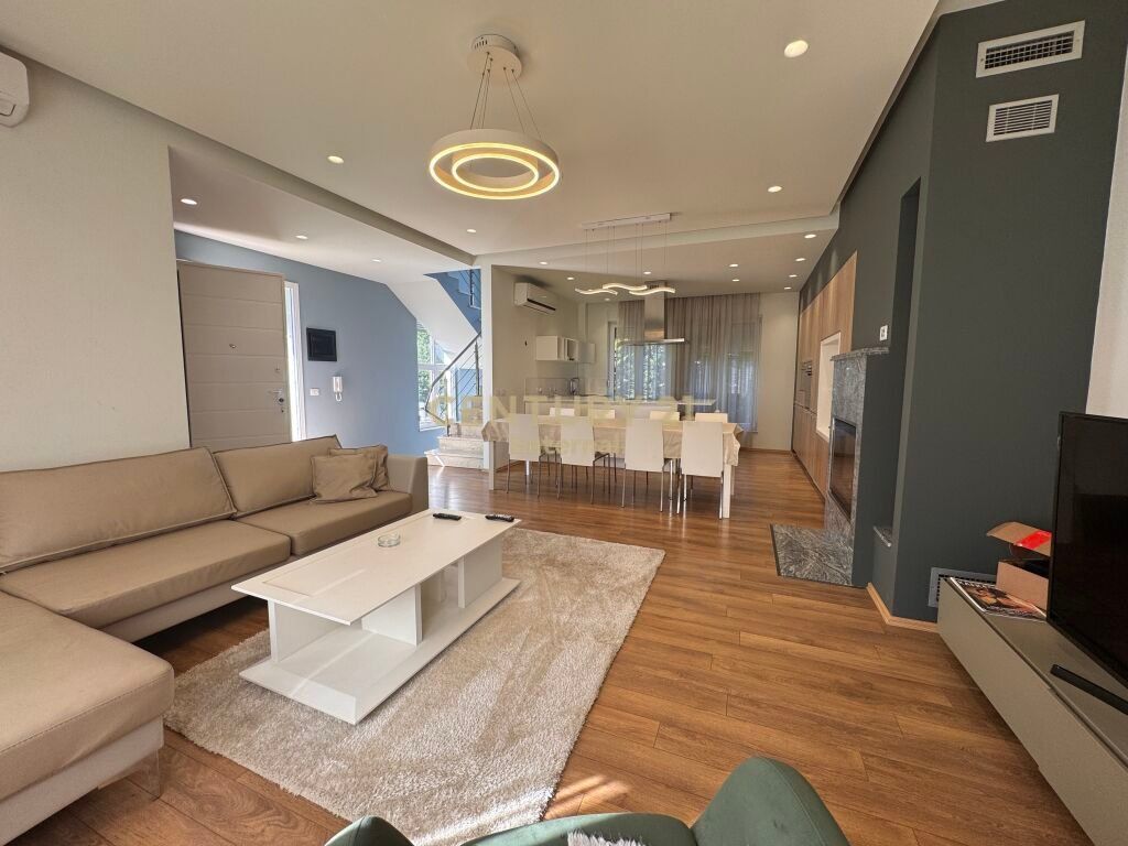 Luxury villa for rent near Teg