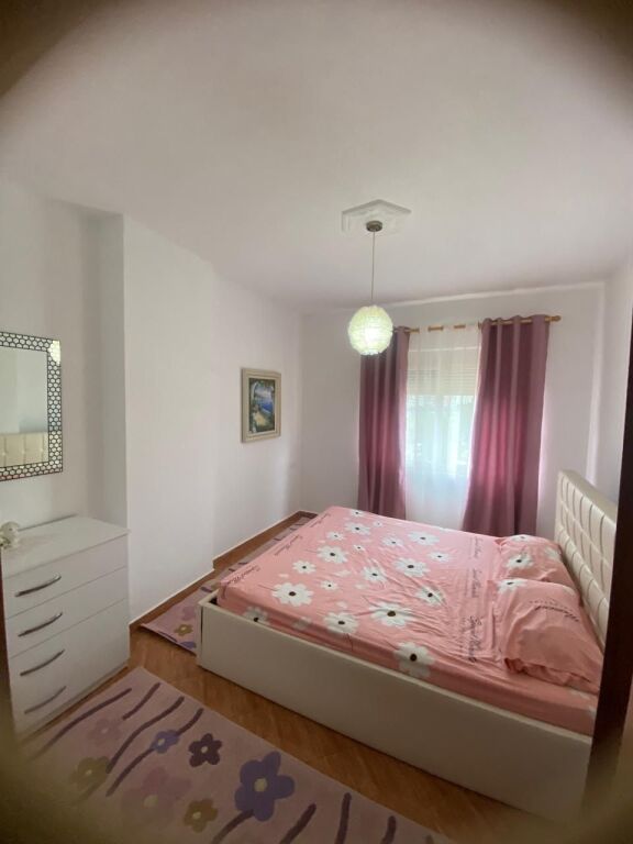 Jepet me qira apartament 2+1 tek 2 Palmat