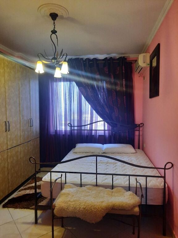 Kodra Diellit, affittasi appartamento 2+1! 500 Euro
