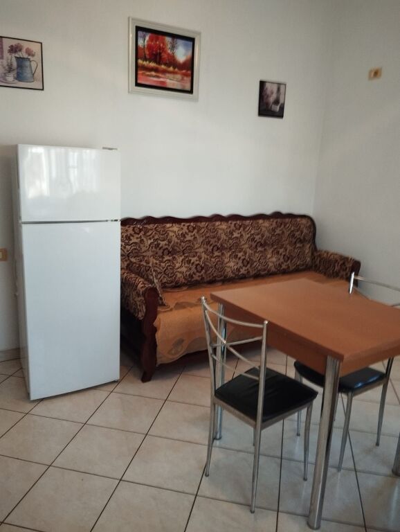 Casa privata 1+1 in affitto 350 Mila lek