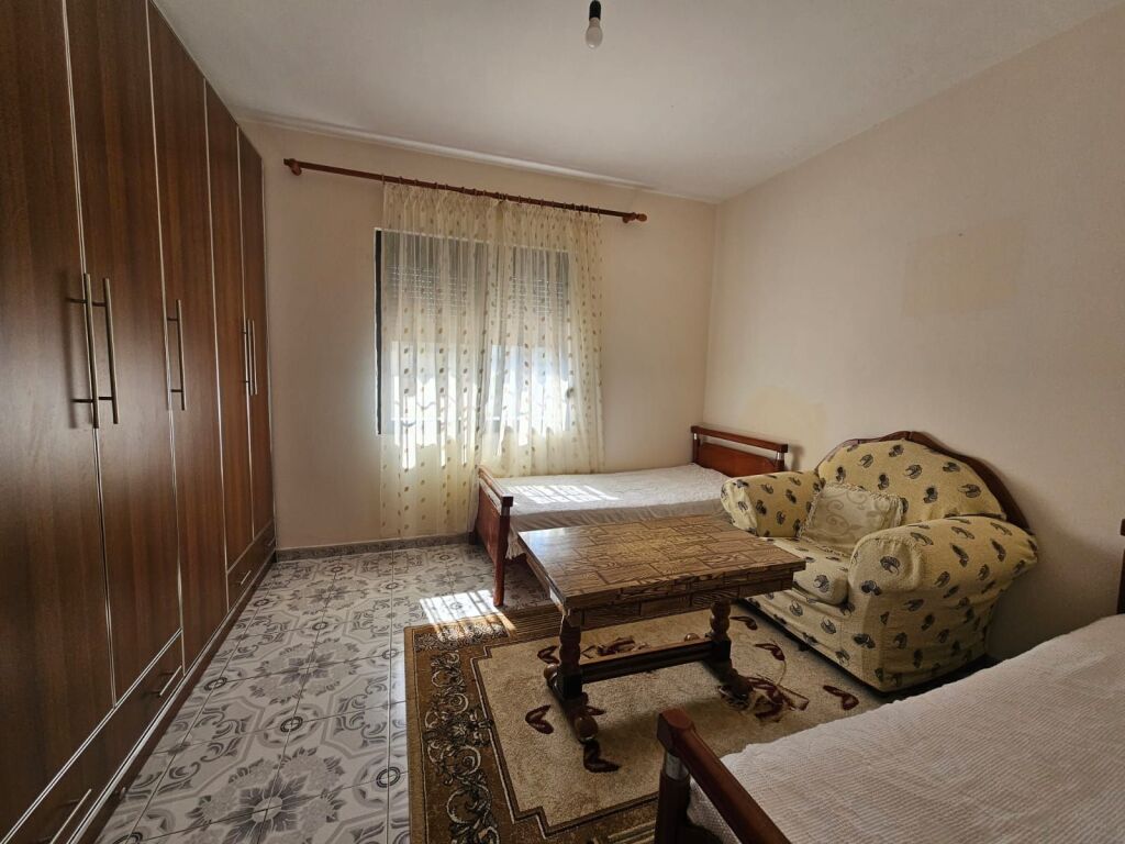 HOUSE FOR RENT AT CEZMA E FERRES