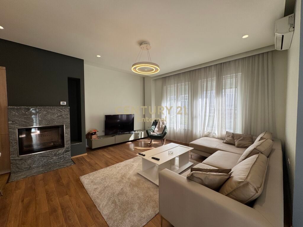 Luxury villa for rent near Teg