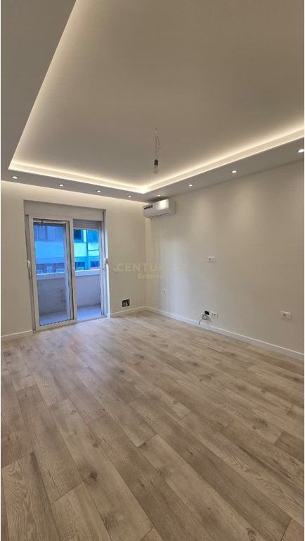 Office for rent in Center