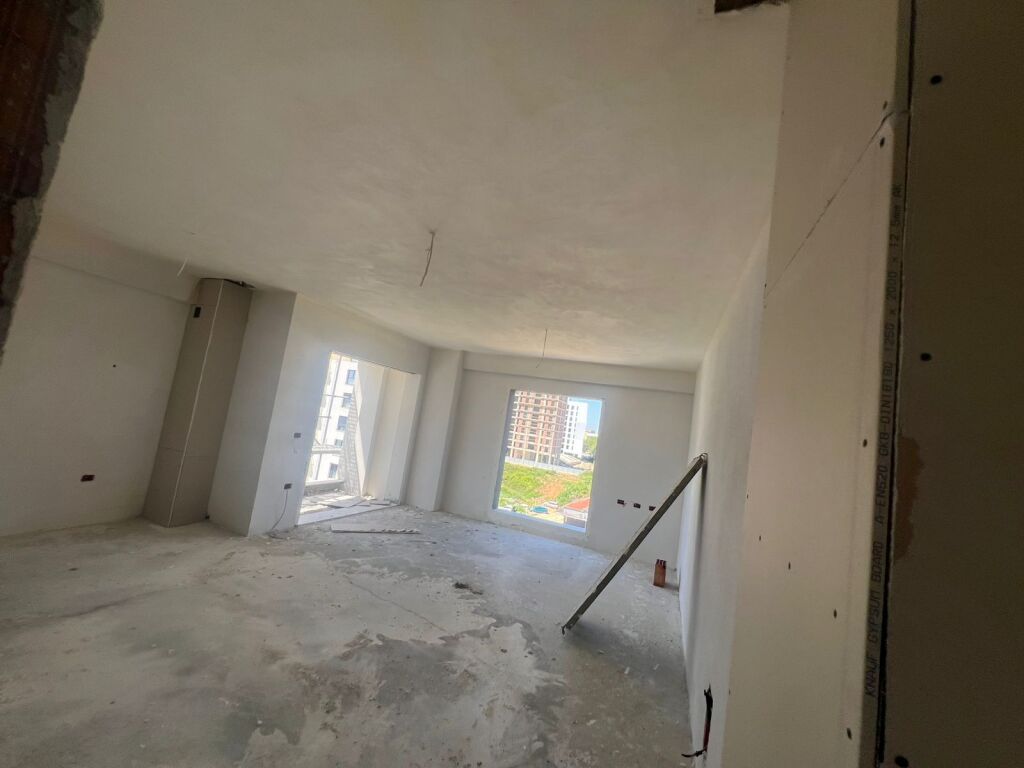 🏡 Apartment 3+1 for sale at Rrethi i Klanit ( Bengas )