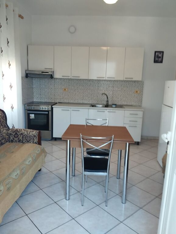 Casa privata 1+1 in affitto 350 Mila lek