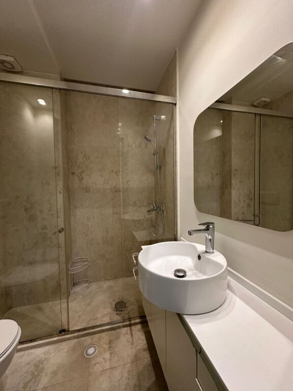 VILLA DI 4 PIANI IN AFFITTO – White House, TEG