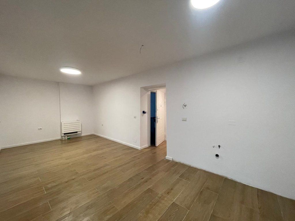 We have for rent, Business Premises, on "Asim Vokshi" street opposite the "Harry T. Fultz" Institute