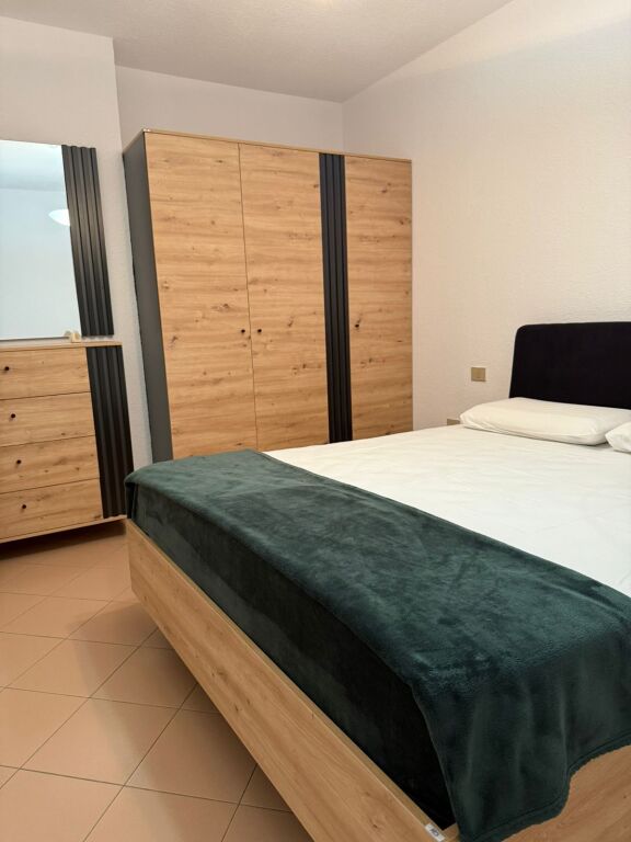 🔥 Apartament 2+1+2 me Qira – tek Rruga e Kosovareve!