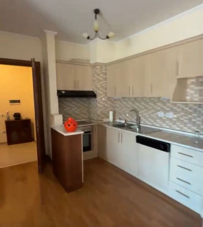 Apartment 2+1+2 balconies near the Train Station!