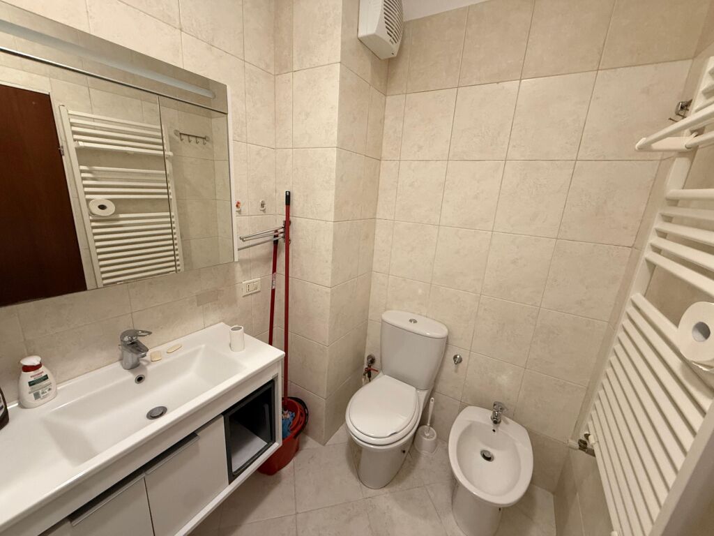 Apartment 2+1 at Zogu I Boulevard, for sale