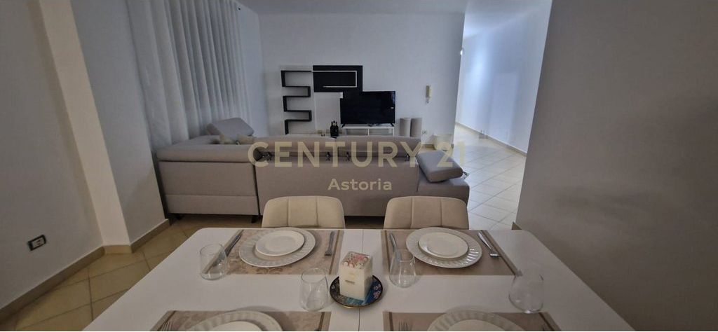 AFFITTASI APPARTAMENTO 2+1 VICINO AL RISTORANTE KAPITEN MIR ZOTI
