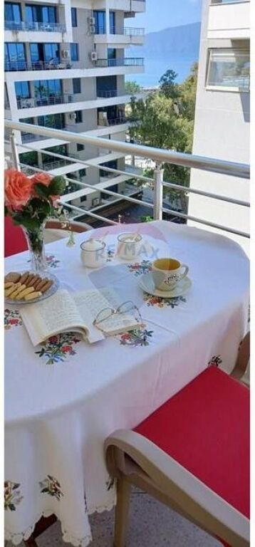 🌊 Apartament 1+1 me qera afatgjatë Lungomare, Vlorë