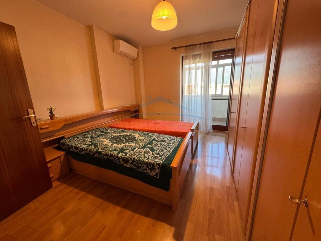 For sale, 2+1 Apartment, Barrikadave Street, Tirana.