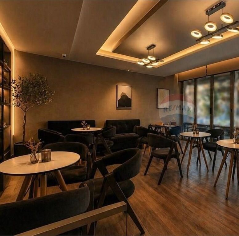 Bar - Kafe me qira ne Astir, totalisht i investuar