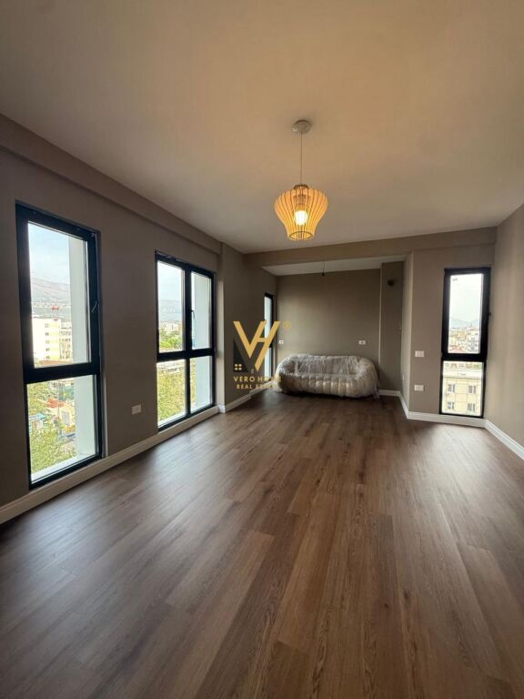 UFFICIO 65 M2 IN AFFITTO VICINO QSUT, VIA DIBRA 500 EURO