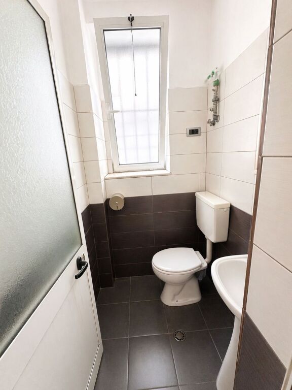 Premises for rent in Vasil Shanto ground floor