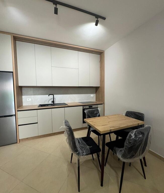 ✨Lago Secco, Via Peti –  Appartamento 2+1 +Veranda in Affitto!✨