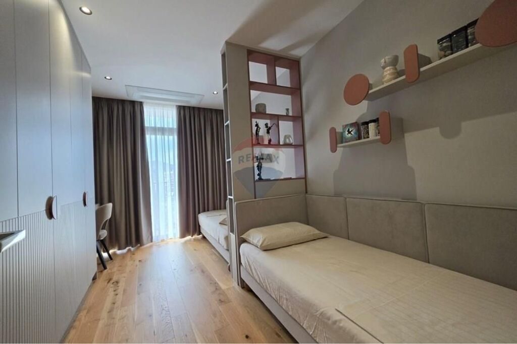 Appartamento 2+1+ Parcheggio in affitto a Lake View