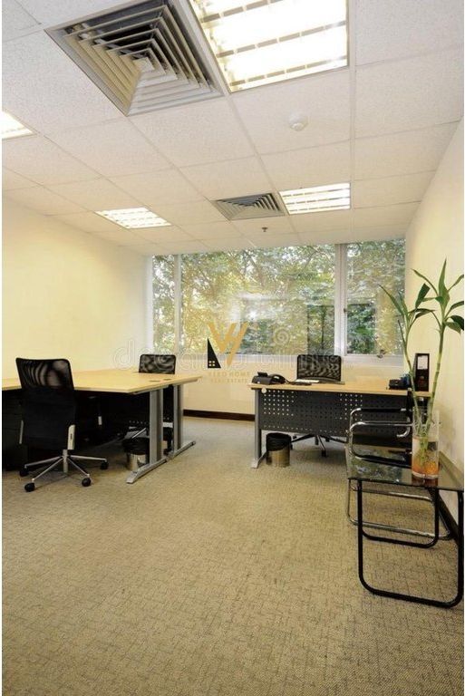 OFFICE 70 M2 FOR RENT ON DIBRA STREET 50,000 LEKE