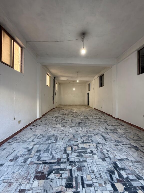 AMBIENTE DI DEPOSITO PRESSO L'EX CAMPO DI AVIAZIONE