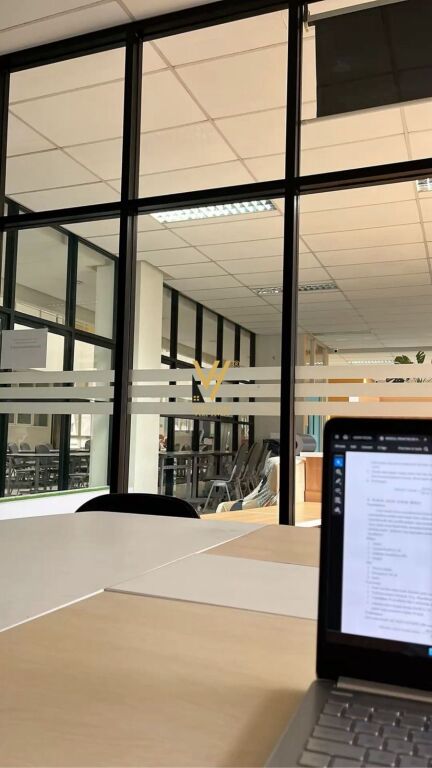 OFFICE 70 M2 FOR RENT ON DIBRA STREET 50,000 LEKE