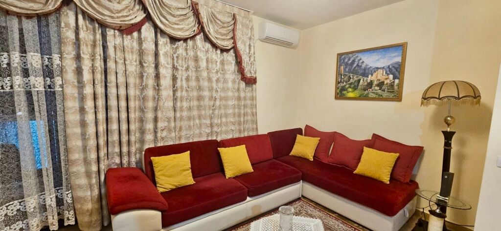 apartament 1+1 Per qera tek rruga e kosovareve