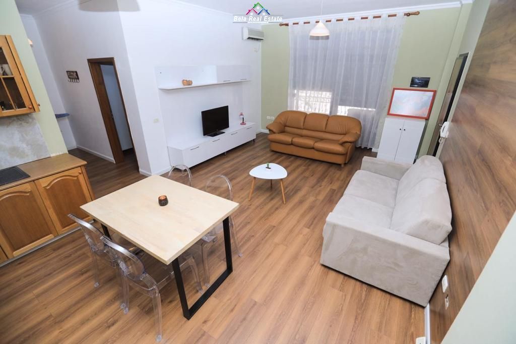 Appartamento In Affitto 1+1 In Centro (ID B210739) Tirana.