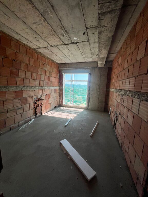 OCCASION APARTMENT FOR SALE 2+1+2 KLANIT PORCELAN AREA