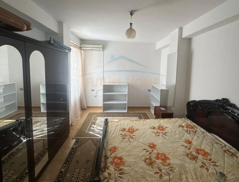 Affitto, Appartamento 2+1, Laprakë, vicino alla scuola “Aleks Buda”!
