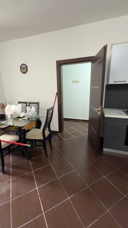 📍 Jepet me qira apartament 3+1+2 në Astir, pranë Bulevardit Migjeni