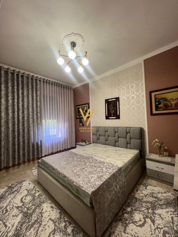 JEPET APARTAMENT 2+1+BLK ME QIRA TE STADIUMI DINAMO 60.000 LEKE