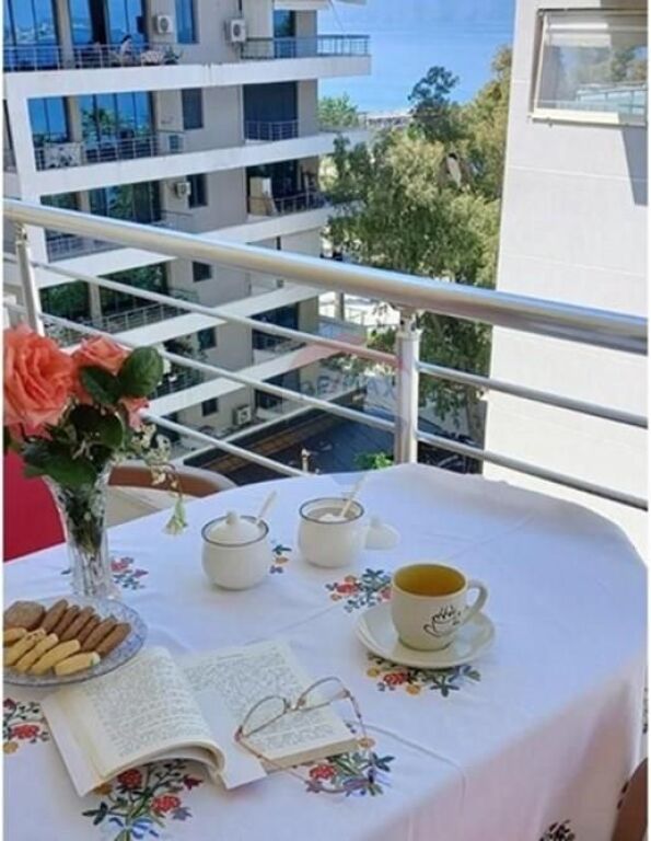 🌊 Apartament 1+1 me qera afatgjatë Lungomare, Vlorë