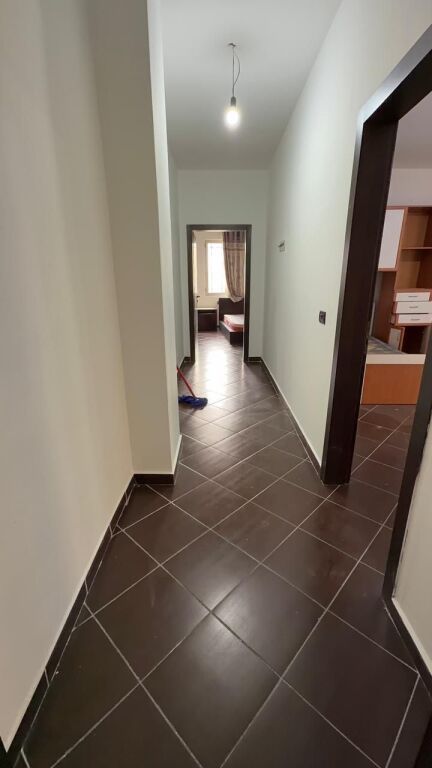 📍 Jepet me qira apartament 3+1+2 në Astir, pranë Bulevardit Migjeni
