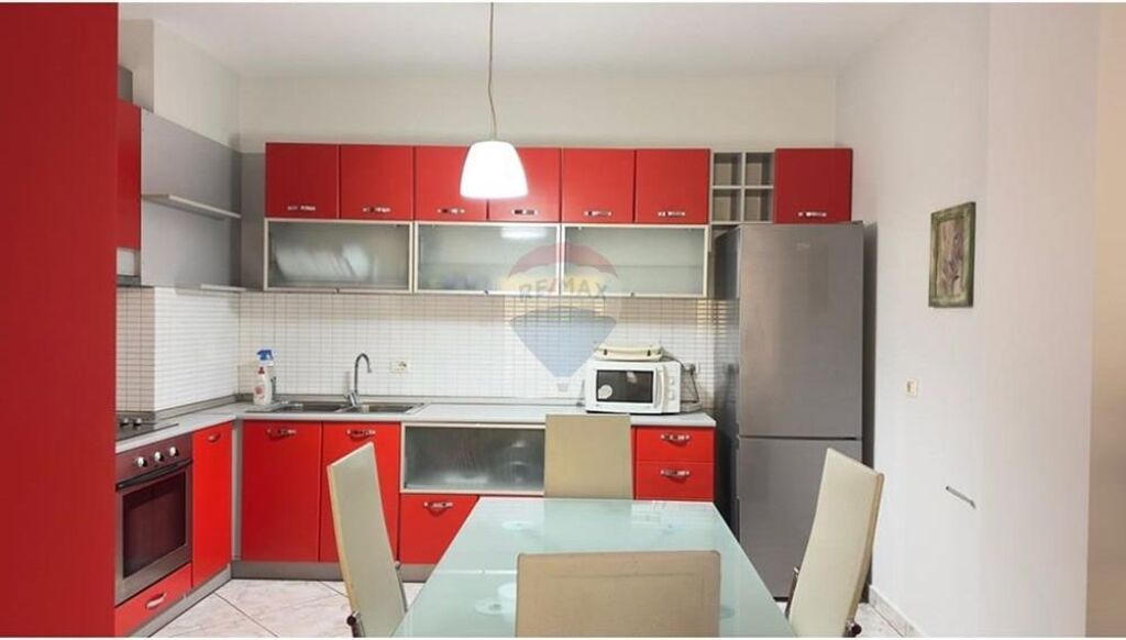 Appartamento 1+1 in affitto vicino al Liceo Artistico, Tirana 🏡