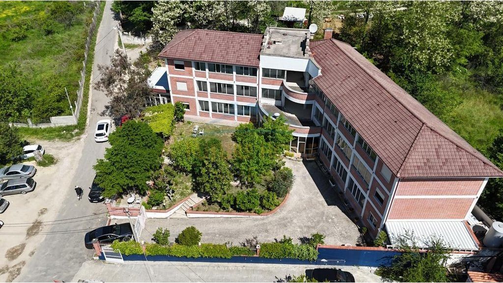 Affitto, Ristorante + Hotel , Linze