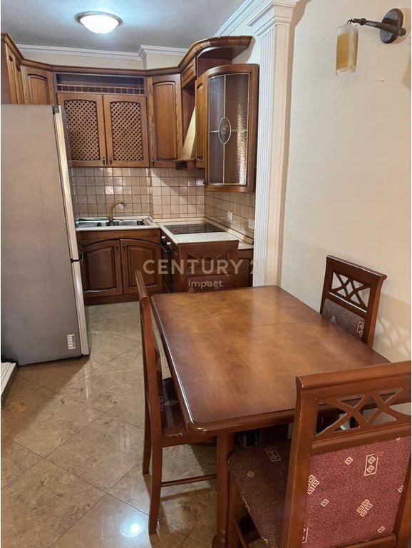 APARTAMENT 1+1 ME QIRA TEK SHESHI WILLSON, TIRANA E RE