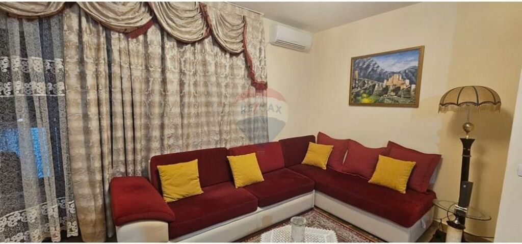 Apartament 1+1 me Qira tek Rr. Kosovareve