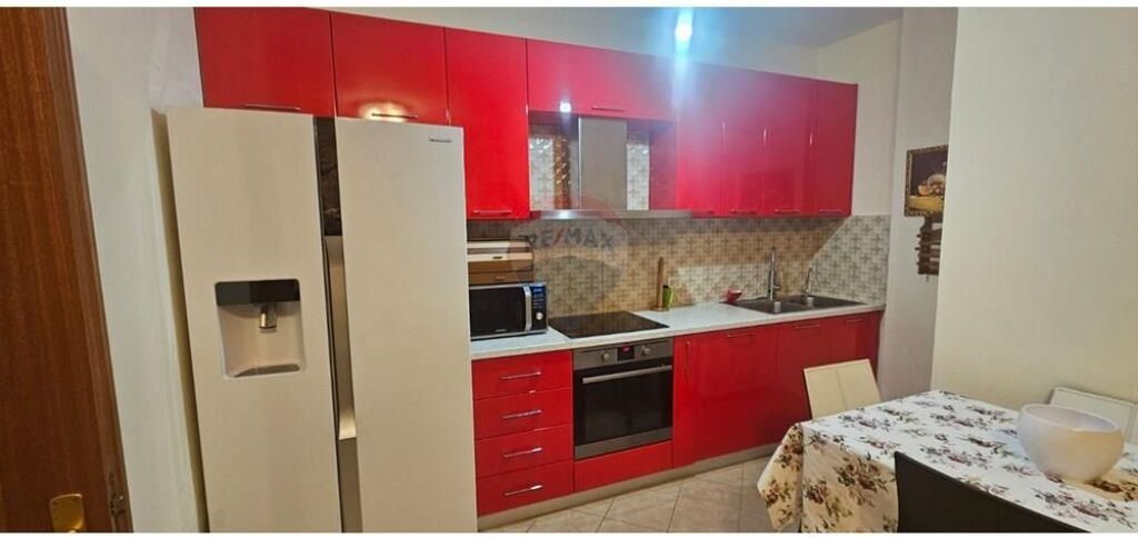 Apartament 1+1 me Qira tek Rr. Kosovareve