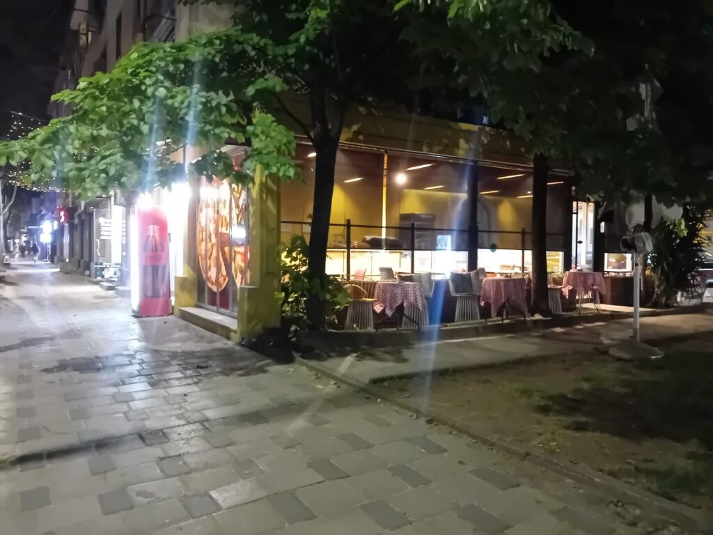 🍕 FAST FOOD / PIZZA BUSINESS FOR SALE – ON MAIN STREET, TIRANA 📍