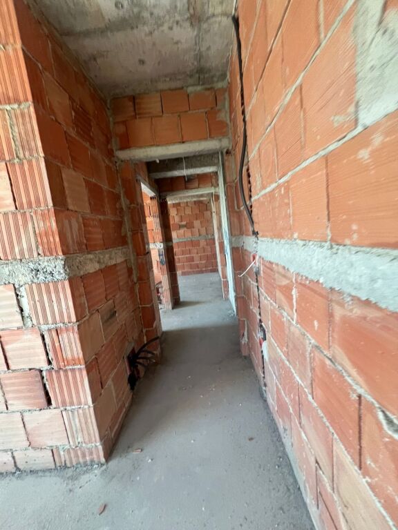 OCCASION APARTMENT FOR SALE 2+1+2 KLANIT PORCELAN AREA