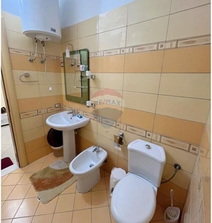🌊 Apartament 1+1 me qera afatgjatë Lungomare, Vlorë