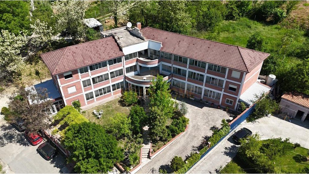 Affitto, Ristorante + Hotel , Linze